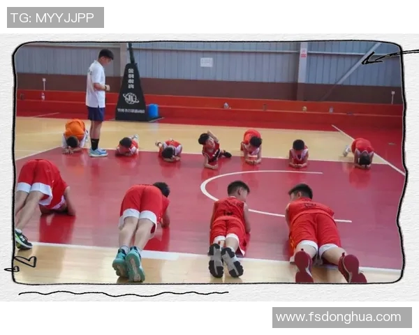 篮球新手必看:从力量训练到技巧提升的全面入门指南 篮球新手必看:从力量训练到技巧提升的全面入门指南